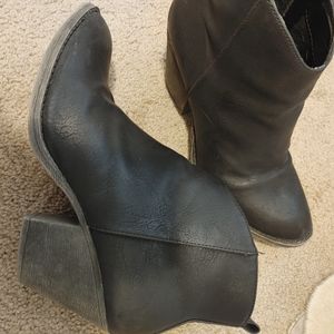 Maurices heeled black booties